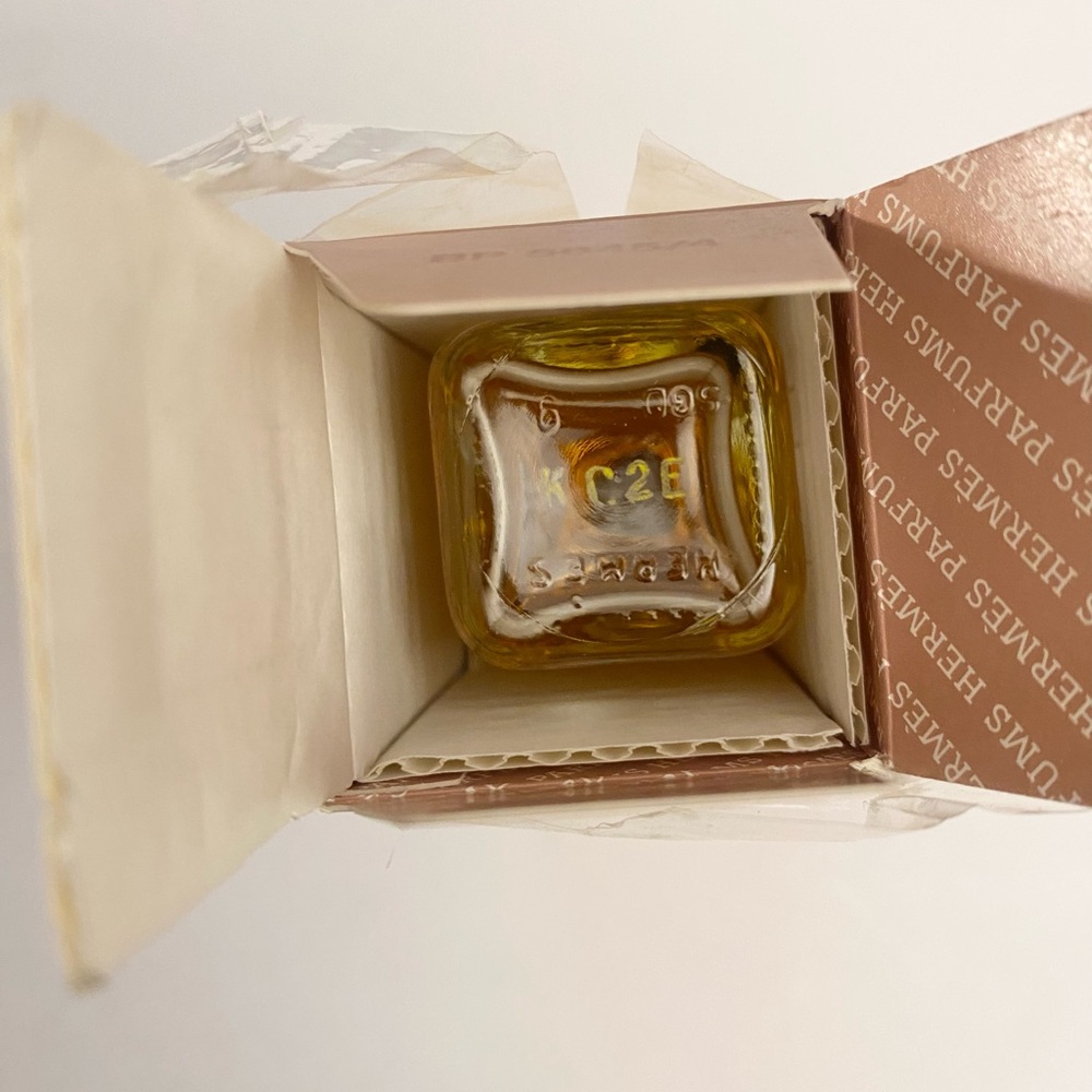 Vintage Hermes Caleche Eau De Toilette 1.6 fl.oz/50ml - Picture 3 of 5